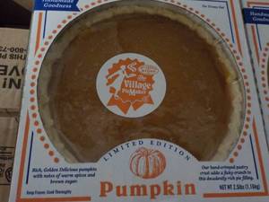 lot 438 image: K 2 Frozen Pumpkin Pies- just thaw and bake