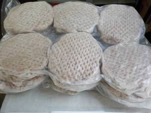lot 472 image: C 10 lb. Frozen 100% Angus Beef Patties