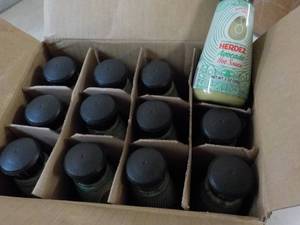 lot 516 image: 12 Herdex Avocado Hot Sauce 5 oz Jars