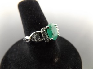 .925 Sterling Silver Jade Crystal Ring Size 6.75