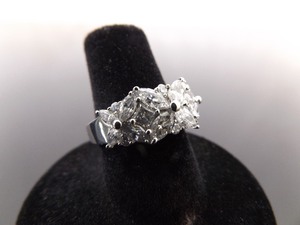.925 Sterling Silver Zirconia Flower Ring Size 6