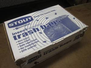 lot 70 image: (MM) Box of 65 55 Gallon Insect Repellent Trash Bags 37 x 52