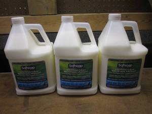 lot 117 image: (LL) 3 Gallons Softsoap Refill Hand Soap