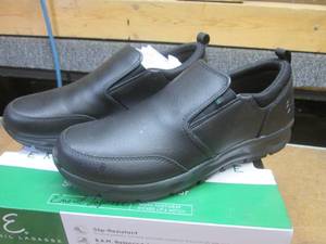 lot 213 image: (NN) Emeril Lagasse Slip-On Shoes in Black Size Mens 11.5 (Look new but soles are dirty)