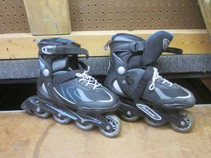 lot 218 image: (NN) Blade Runner Pro 80 Roller Blades Size 9