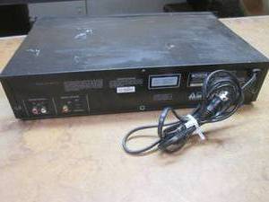 lot 225 image: (NN) Tascam CD-200BT - Powers On...