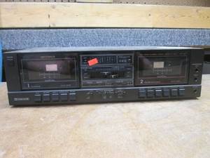 lot 232 image: (NN) Optimus SCT-74 High Speed Dubbing Stereo Cassette Deck - Powers On