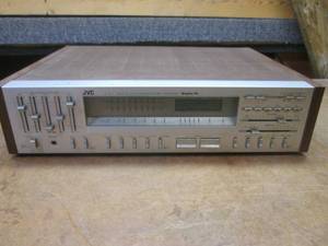 lot 245 image: (PP) JVC R-S77 Super A Digital Synthesizer Stereo Receiver - Powers On