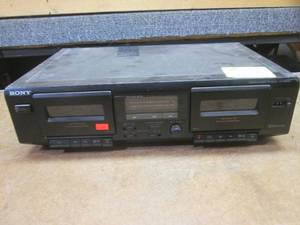 lot 261 image: (SS) Sony TC-WE305 Stereo Cassette Deck - Powers On