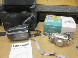 lot 288 image: (SS) Panasonic Palmcorder with Bag and Accessories and Canon Powershot G2 Digital Camera with Box and Assorted Accessories