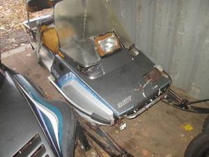 lot 001 image: (CONT) Yamaha 340T Enticer Snowmobile - Ran Last Year