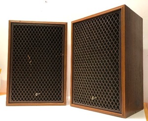 lot 117 image: Nice Working Vintage SANSUI Model SP-300 Floor Speakers