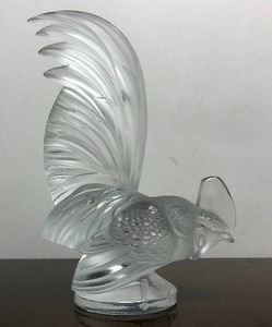 lot 133 image: Large Signed LALIQUE Glass Rooster Sculpture