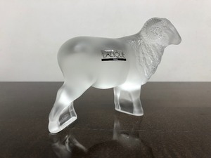 lot 132 image: Larger Signed LALIQUE Glass Ram Sculpture