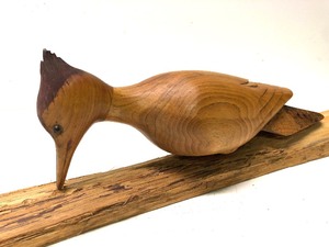 lot 137 image: Excellent Large Vintage Hand Carved Woodpecker Sculpture