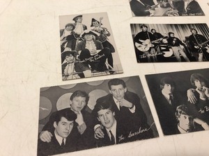 lot 150 image: Vintage 1960s Large Rock & Roll Music Trading Cards