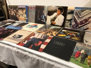 lot 183 image: Lot of Vintage Vinyl Record Albums - Mostly Rock & Pop 