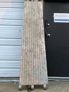 lot 176 image: Heavy Duty Louisville Ladder Company Truck Ramp