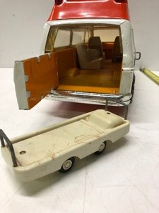 lot 161 image: Large Vintage TONKA Rescue Van wGurney