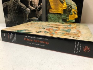 lot 228 image: LARGE 2 Volume Hardcover Book Set on Chinese Archaeology & Art