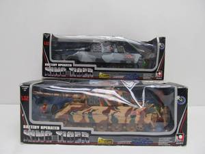lot 47 image: 2 Brand New Battery-Operated Diecast WW2 Tanks - King Tiger