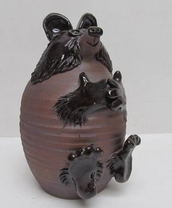 lot 60 image: Signed Vintage 1970s Earthenware Pottery Seated Bear Bank