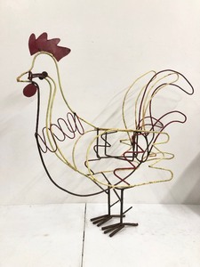 lot 278 image: LARGE Metal Outdoor Chicken LawnGarden Decoration