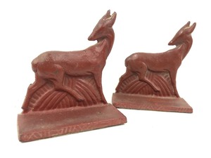 lot 300 image: Excellent Pair of 1930s Art Deco Deer Bookends