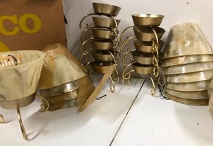 lot 289 image: LARGE Lot of NOS Mid Century 1960s Planters wStands by BECO