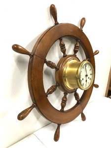 lot 338 image: Vintage Ships Wheel Wall Clock