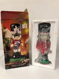 lot 410 image: Mint in Box Precious Moments Christmas Nutcracker Figure
