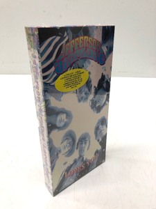 lot 384 image: Brand New JEFFERSON AIRPLANE Loves You CD Box Set 