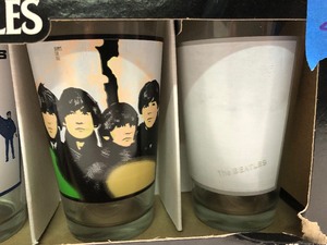 lot 397 image: Brand New BEATLES Collector Glasses #2