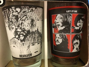lot 398 image: Brand New BEATLES Collector Glasses #3