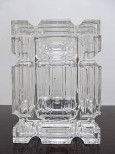 lot 74 image: Very Cool Mid Century Thick Lucite Lidded Jar