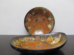lot 77 image: Mid Century Chealsea Art Pottery wFaces