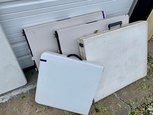 lot 332 image: Lot of 5 Assorted Size LIFETIME etc White Plastic Folding Tables