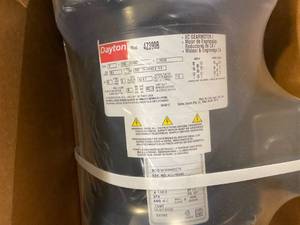 lot 7 image: New Dayton Industrial Gear Motor