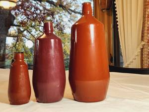 lot 26 image: 3 Vintage Foncesco Wine Bottles.