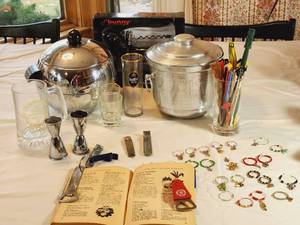 lot 10 image: 2 Vintage MCM Ice Buckets & Barware Lot