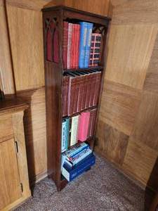 lot 48 image: Pair of Vintage Bookshelfs WBooks