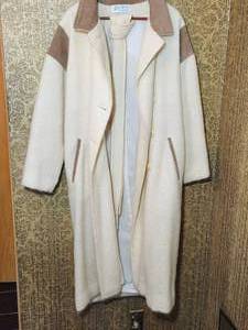lot 105 image: Womans Long Coat and Belt
