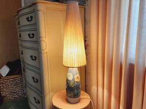lot 79 image: Vintage MCM Tilgman Keramik Swedish Lamp