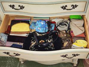 lot 87 image: Dresser Contents Lot