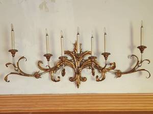 lot 46 image: Large Vintage Florentia 7 Light Wall Sconce