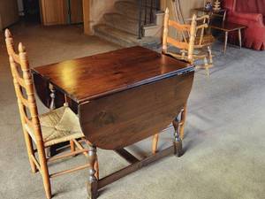 lot 121 image: Vintage Table and Chairs