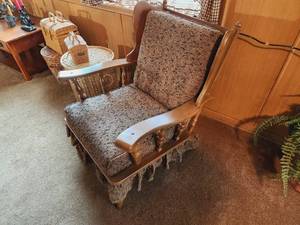 lot 144 image: Vintage Upholstered Chair