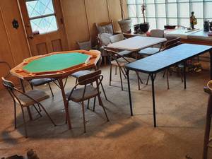 lot 134 image: Gaming & Folding Tables