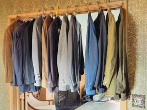lot 163 image: Vintage Mens Suits