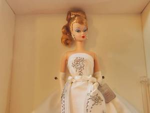 lot 172 image: NIB Vintage Joyeux Barbie Doll